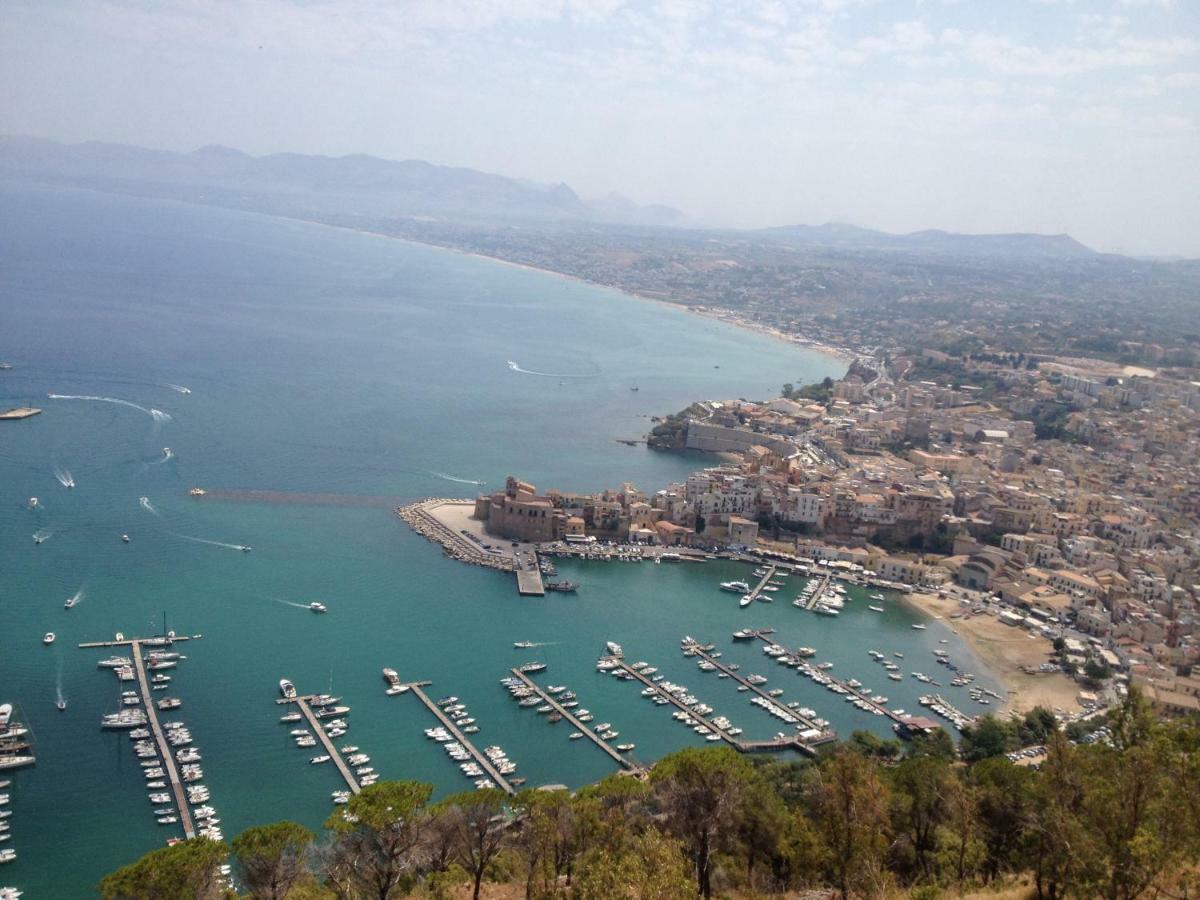 Casa Vacanza Nonna Sarina Custonaci Buitenkant foto